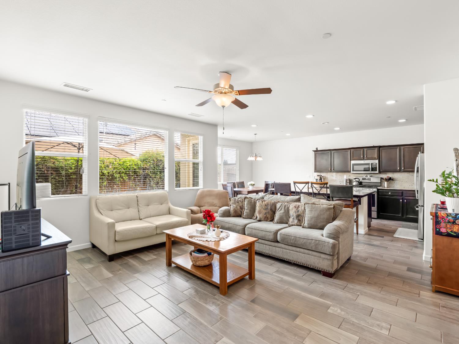 2459 Lombard Lane