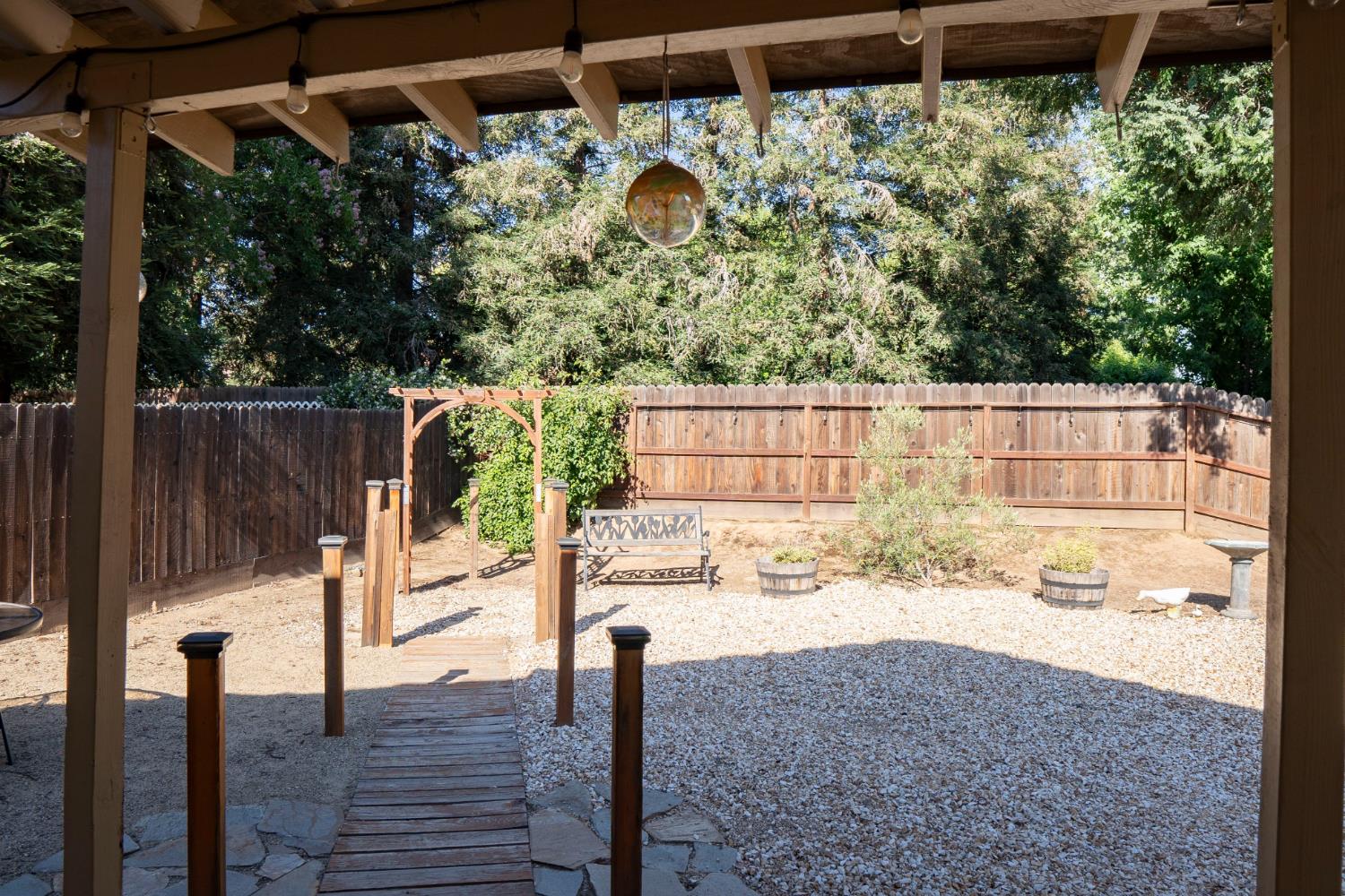 121 Magnolia Avenue