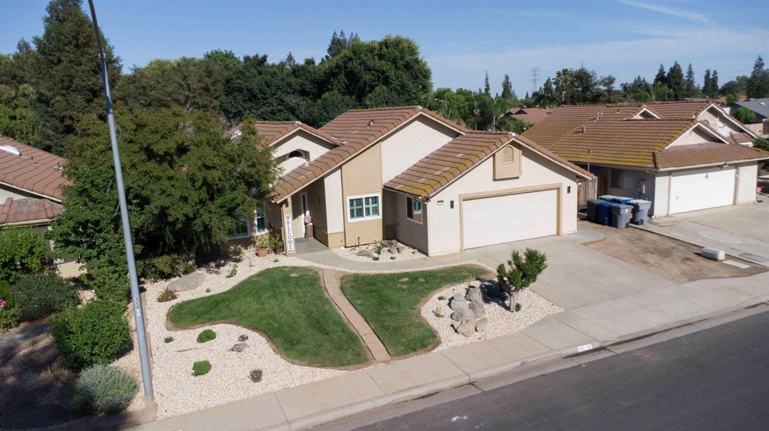 121 Magnolia Avenue