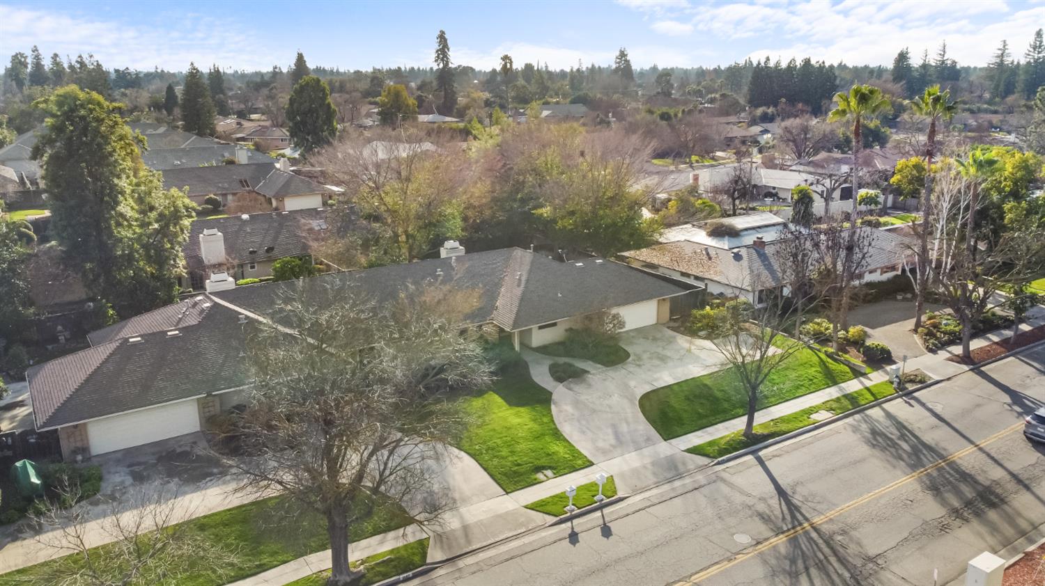 1095 W Sierra Avenue