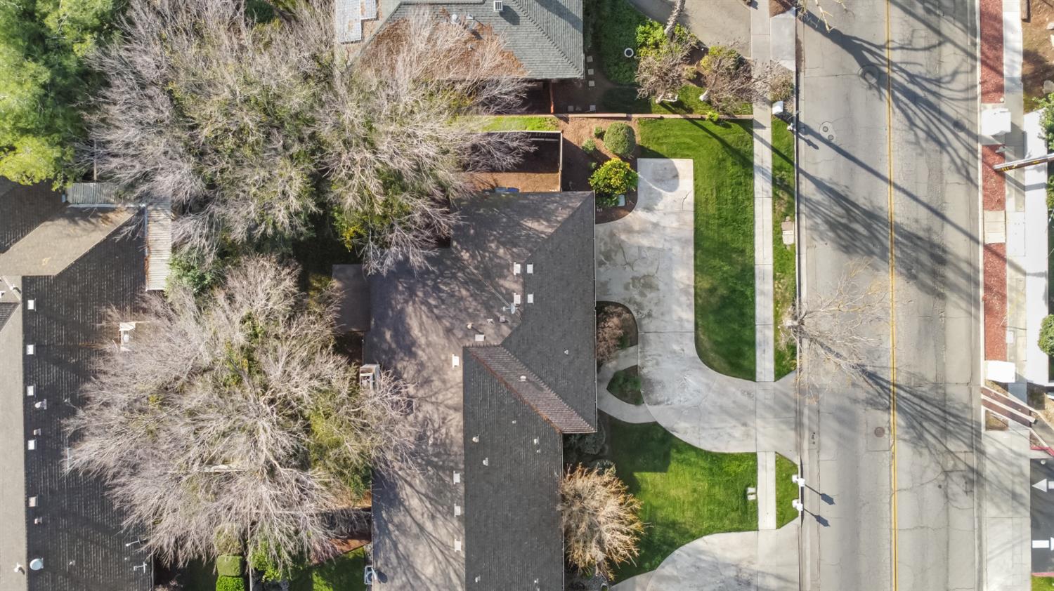 1095 W Sierra Avenue