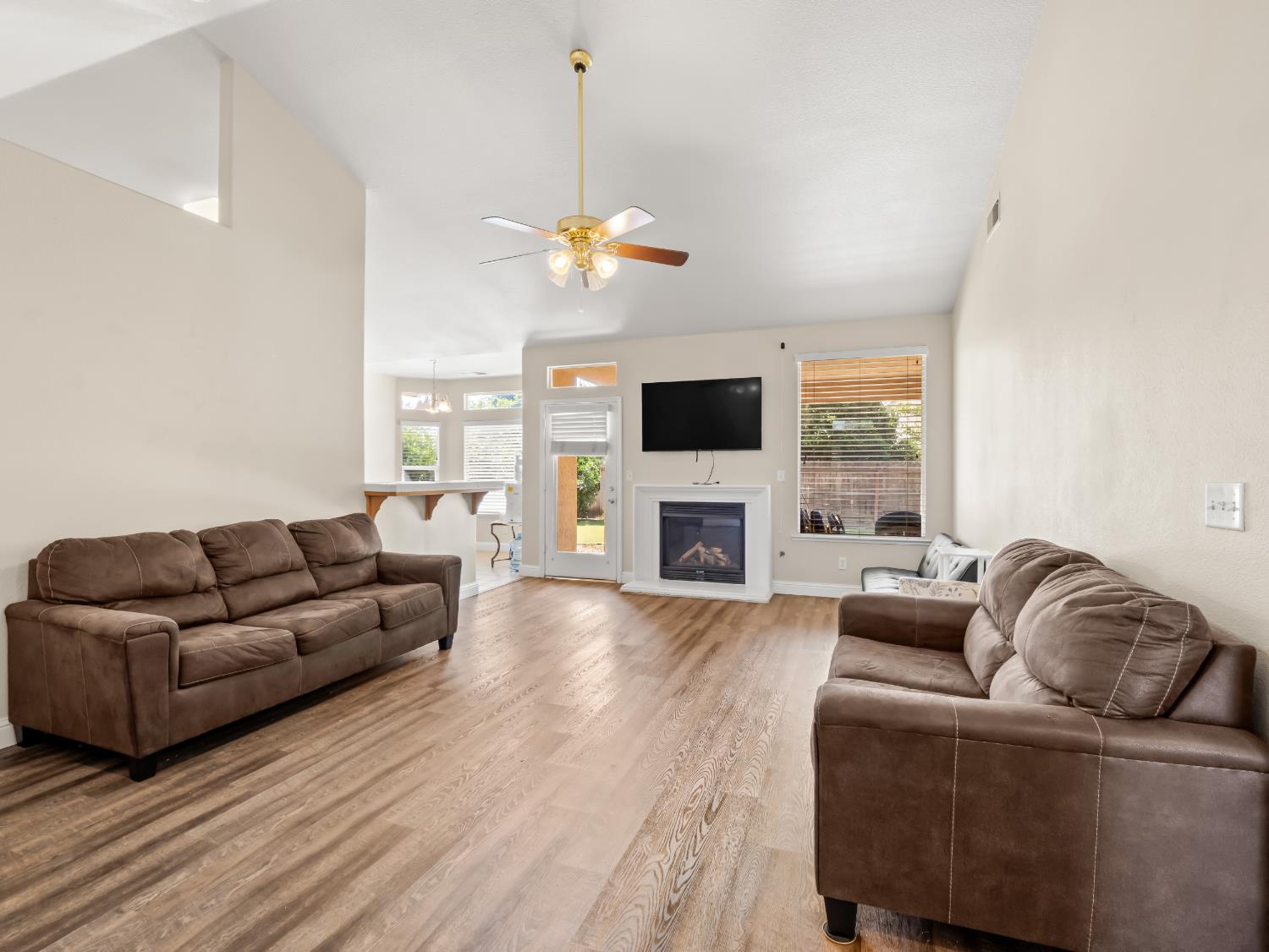 6249 W Dovewood Lane