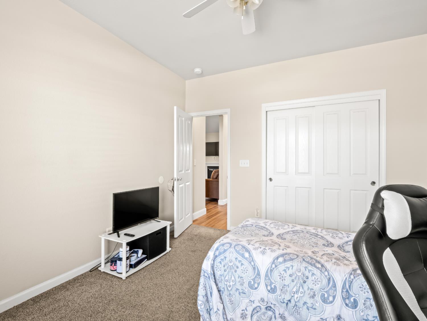 6249 W Dovewood Lane