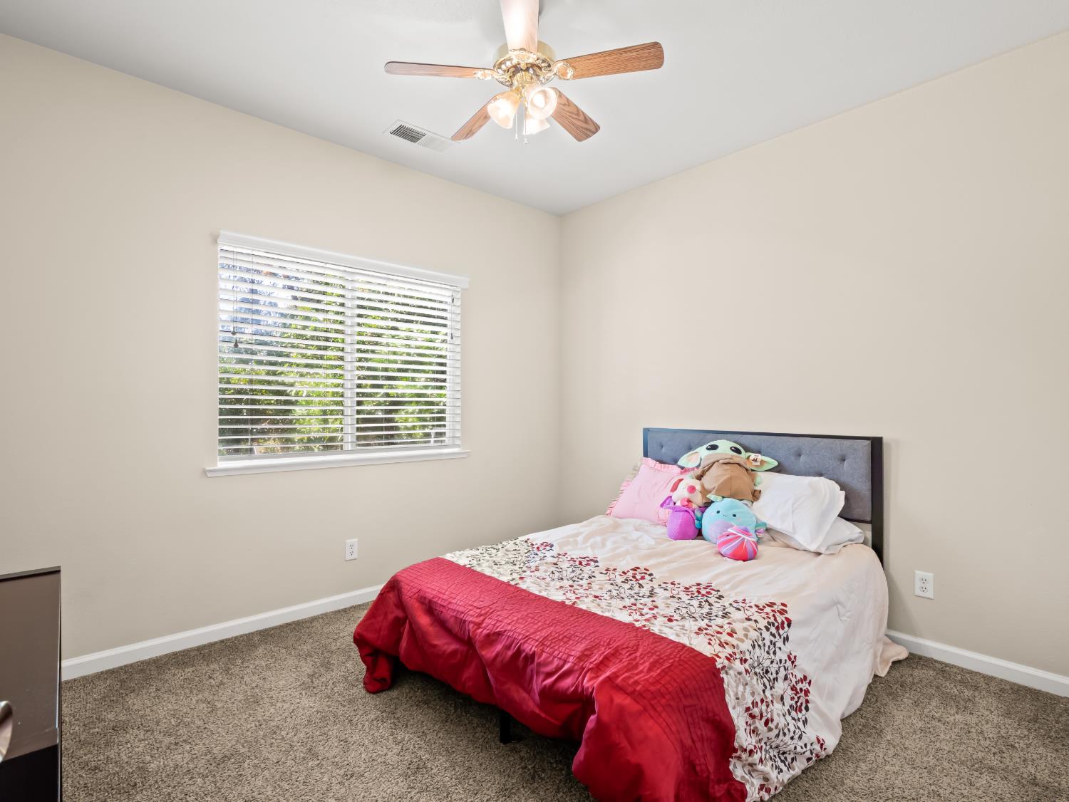 6249 W Dovewood Lane