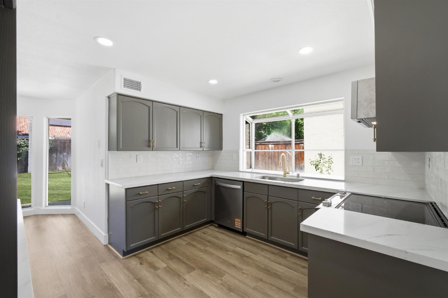 364 E Marwood Lane