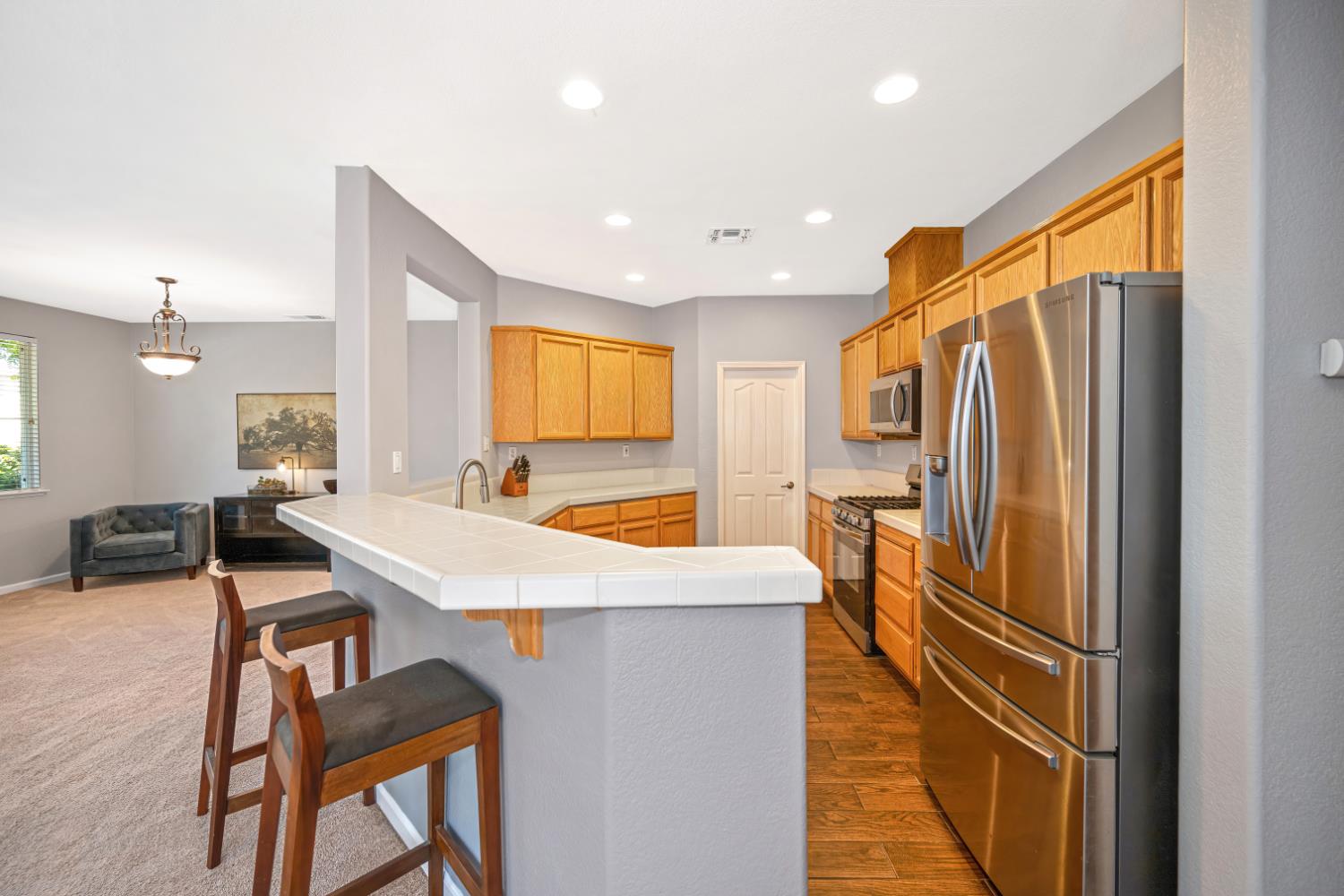 6 Carver Court