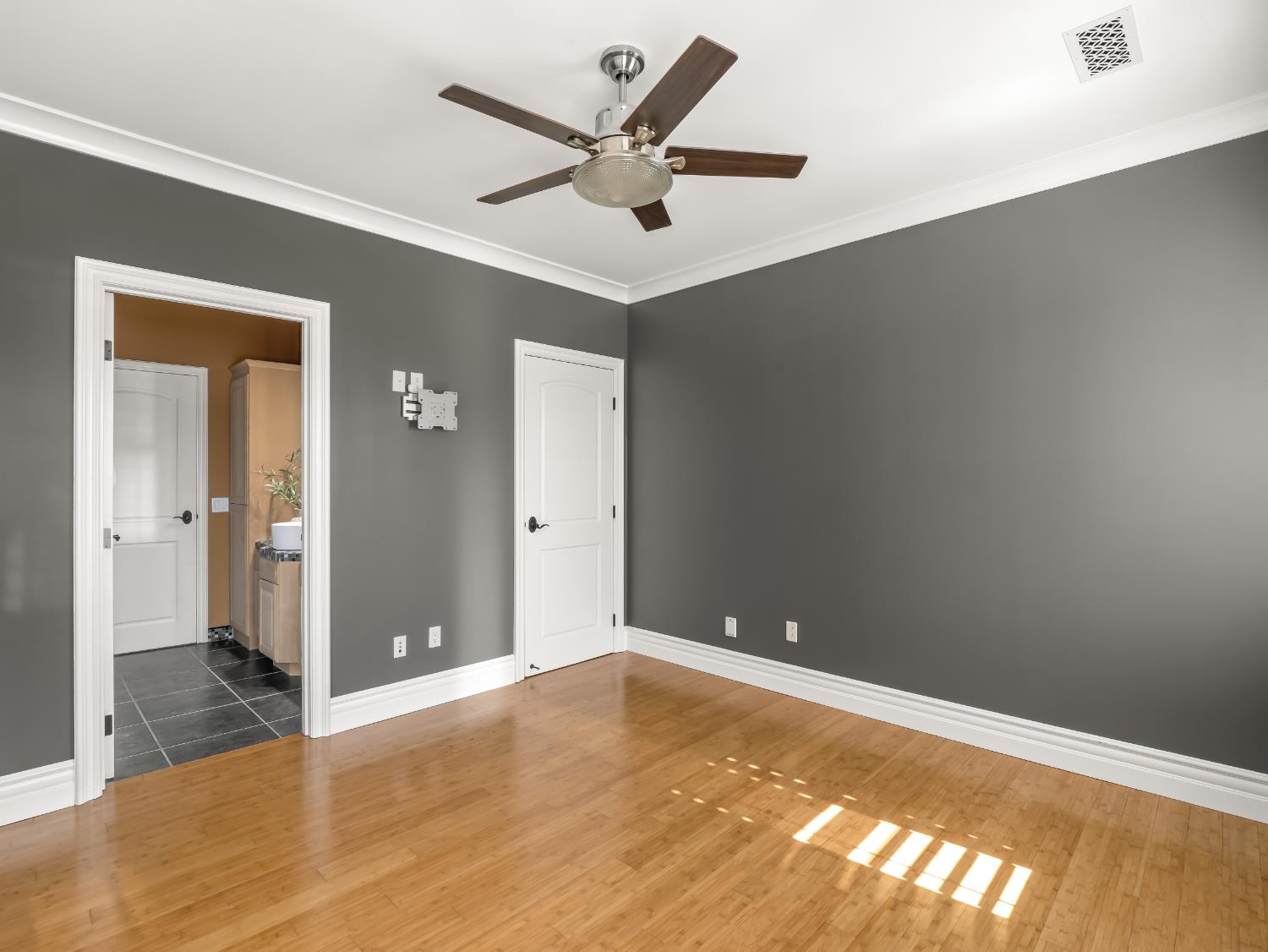 17113 Mark Road