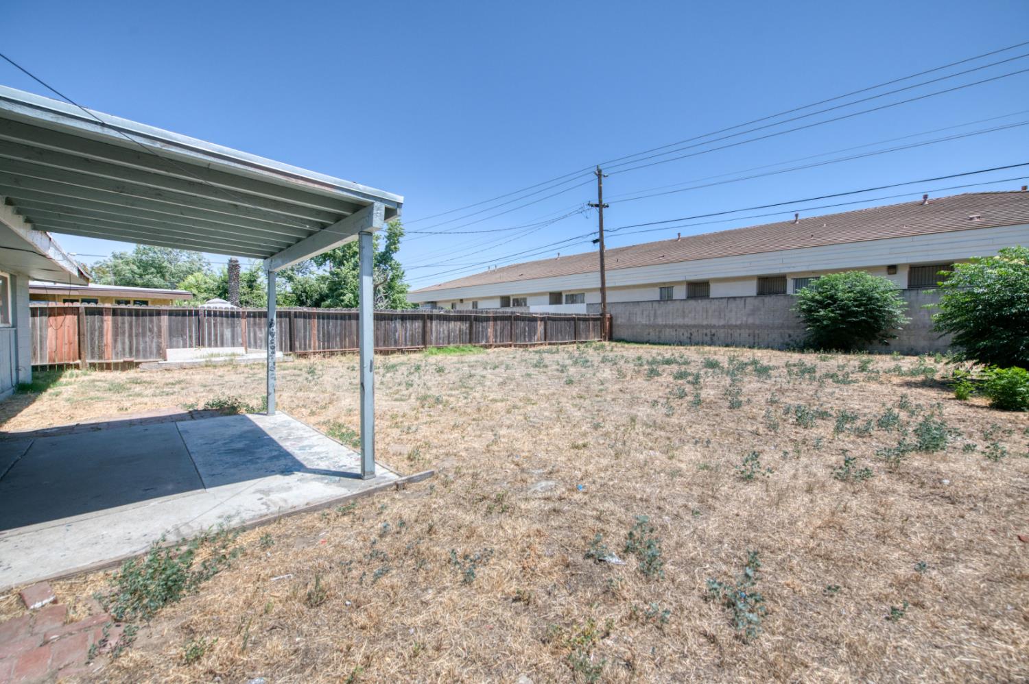 2326 E Hampton Way