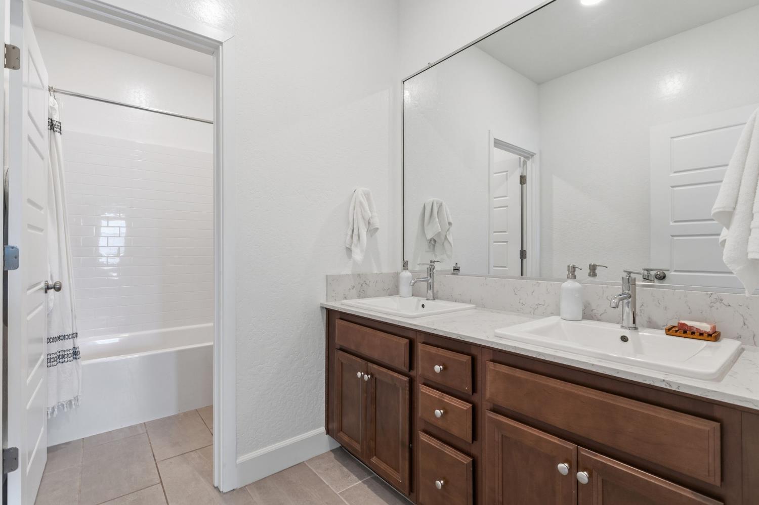 186 Sentinel Drive S