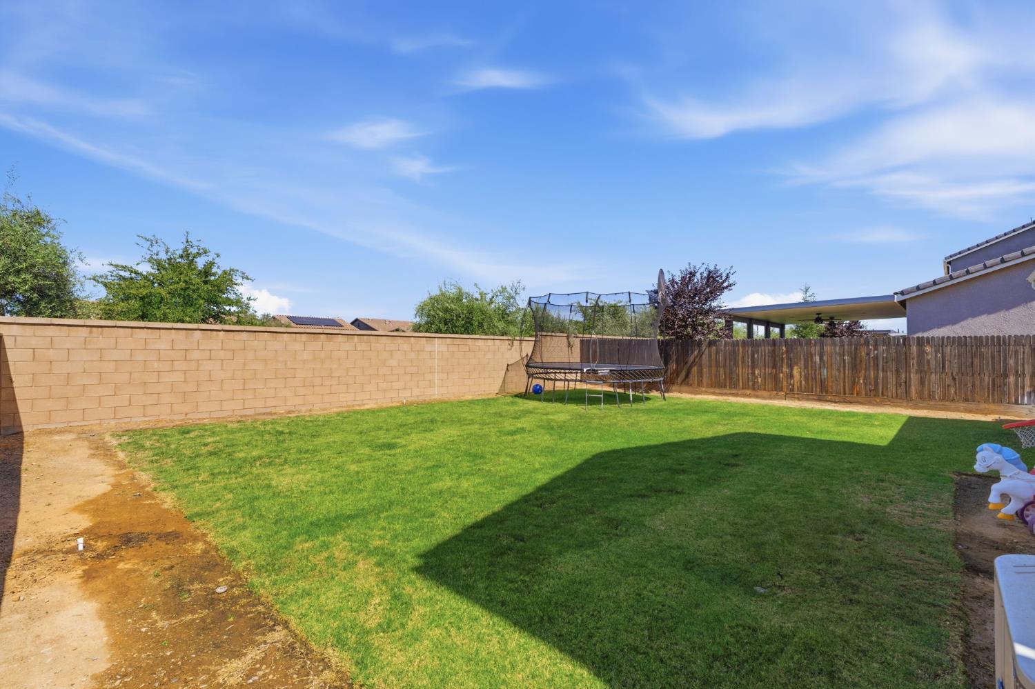 186 Sentinel Drive S