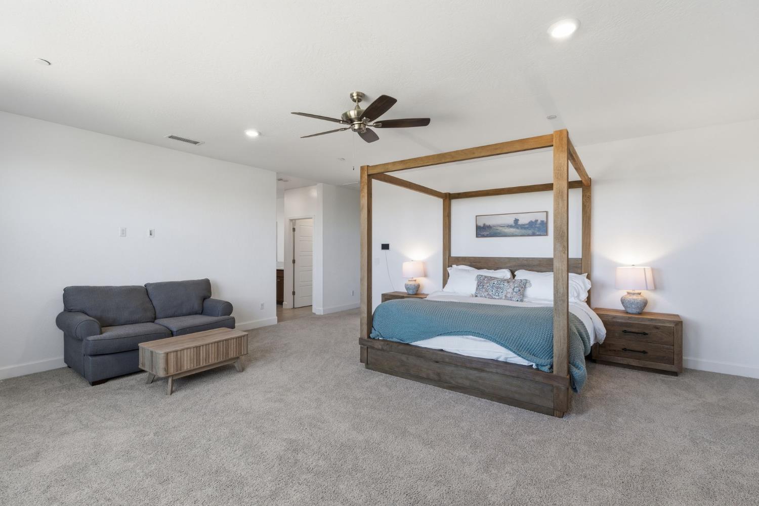 186 Sentinel Drive S