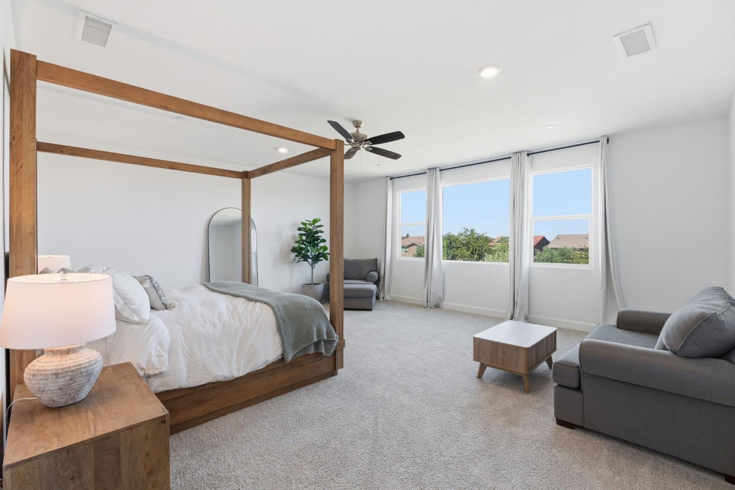 186 Sentinel Drive S