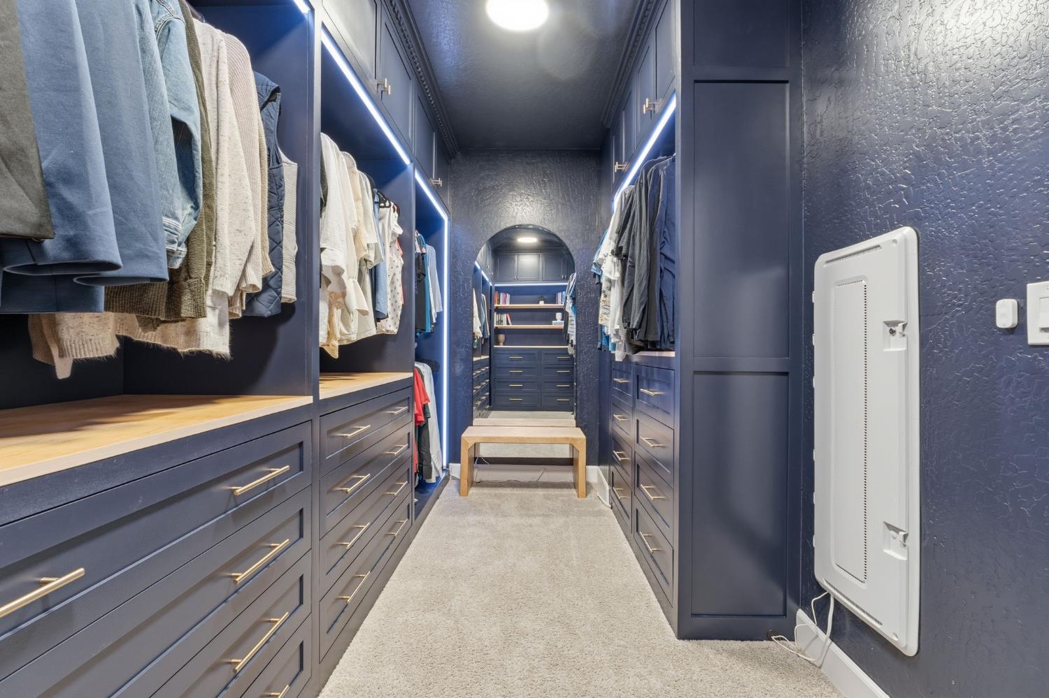 186 Sentinel Drive S