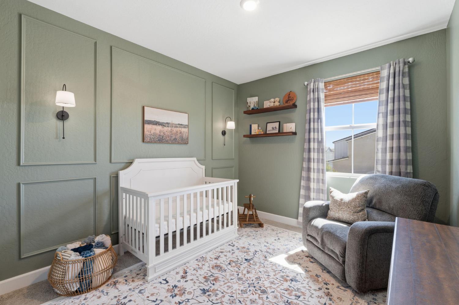 186 Sentinel Drive S