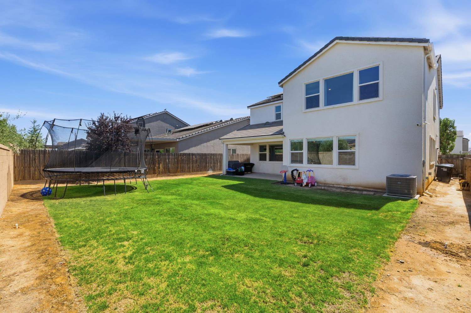186 Sentinel Drive S