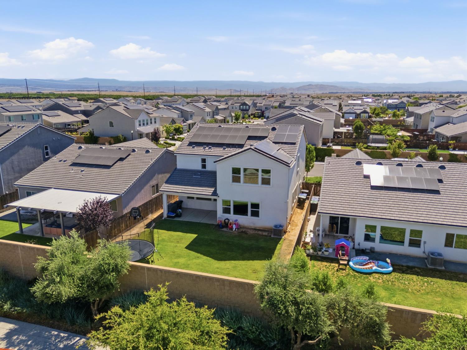 186 Sentinel Drive S