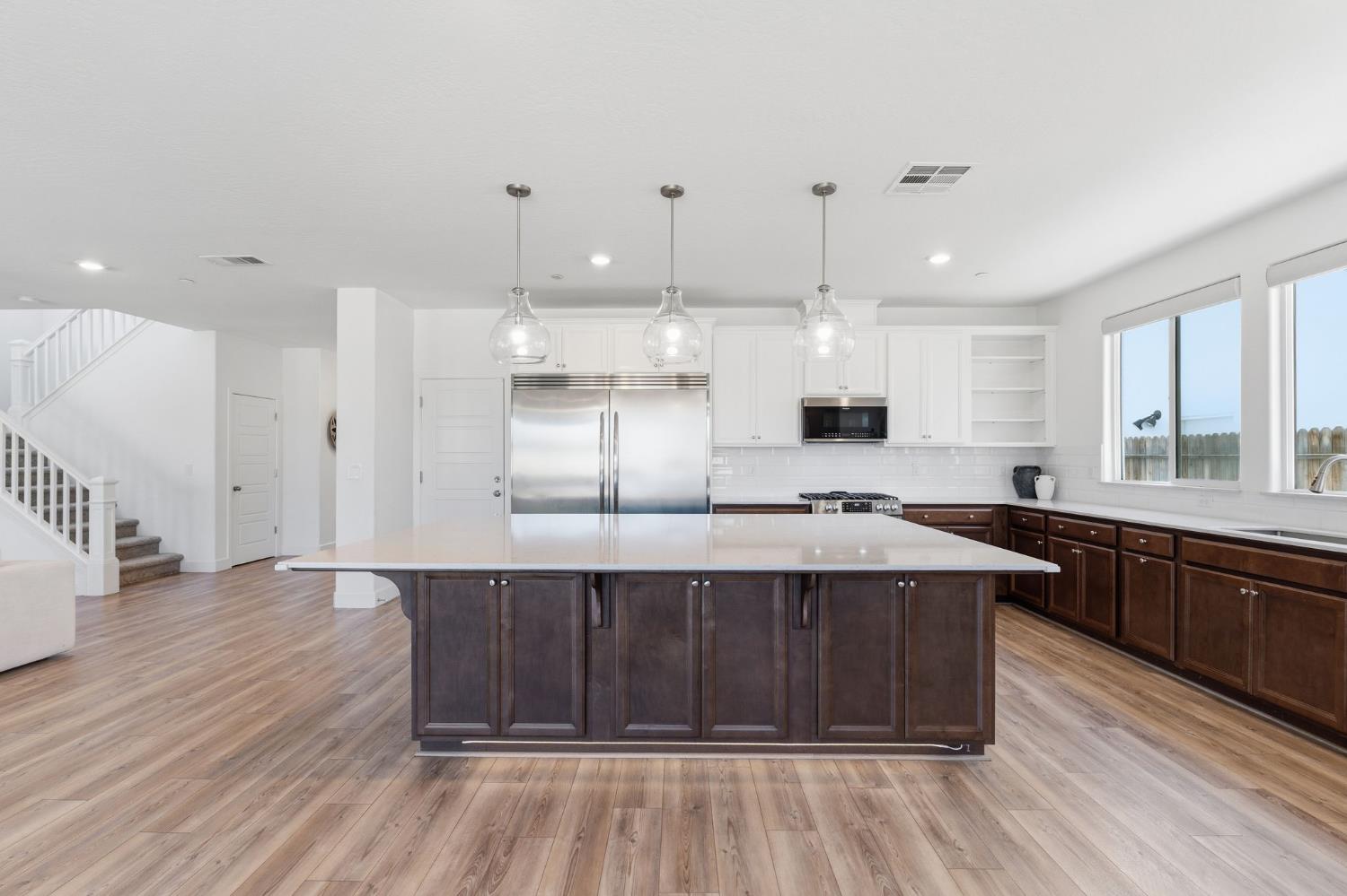 186 Sentinel Drive S