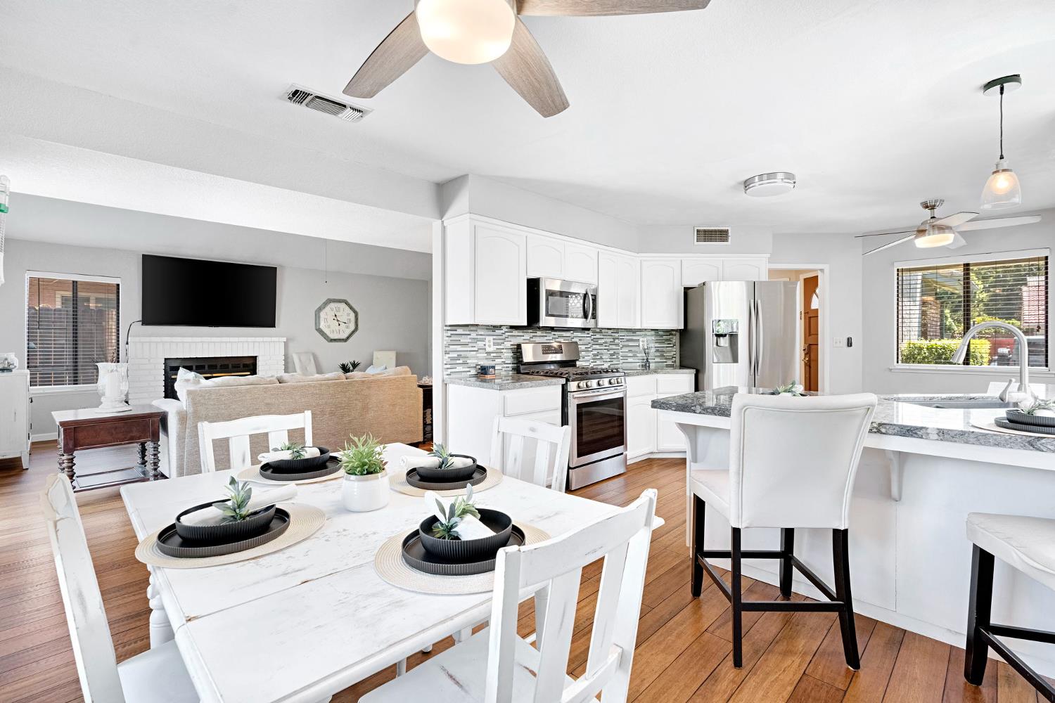 467 E Alluvial Avenue # 104