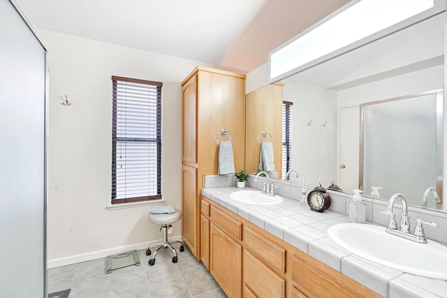 467 E Alluvial Avenue # 104