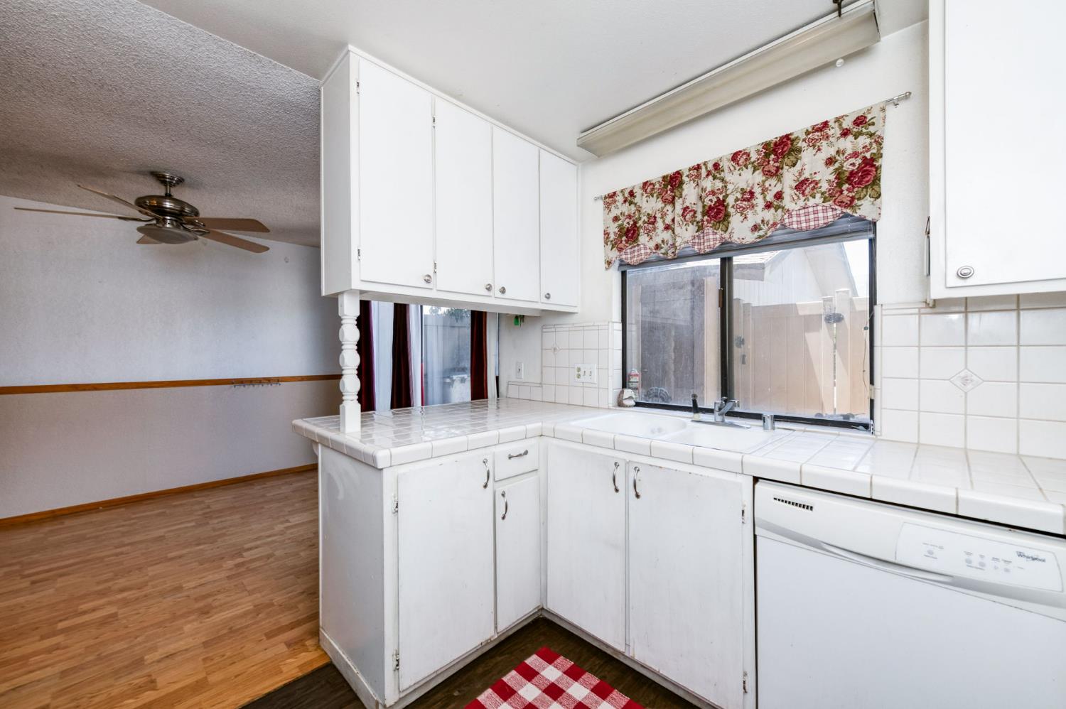 4757 N Woodrow Avenue # 143