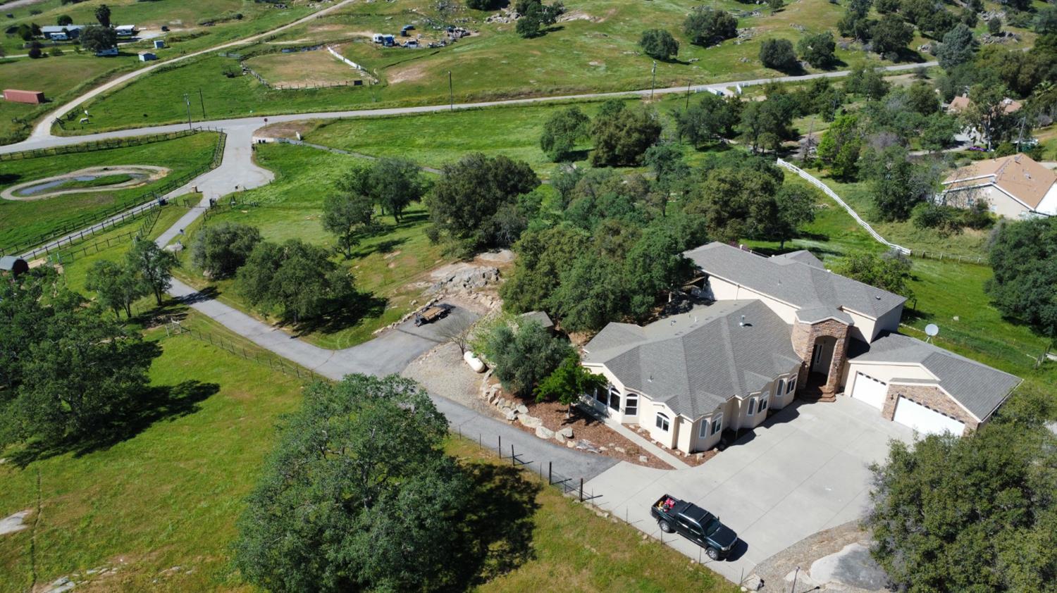 33099 Road 800