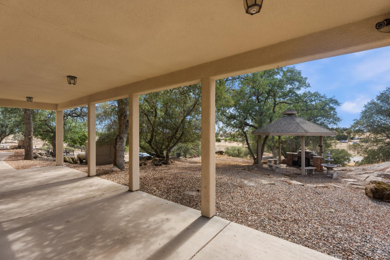 33099 Road 800