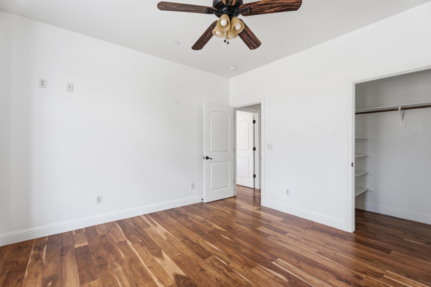 33099 Road 800