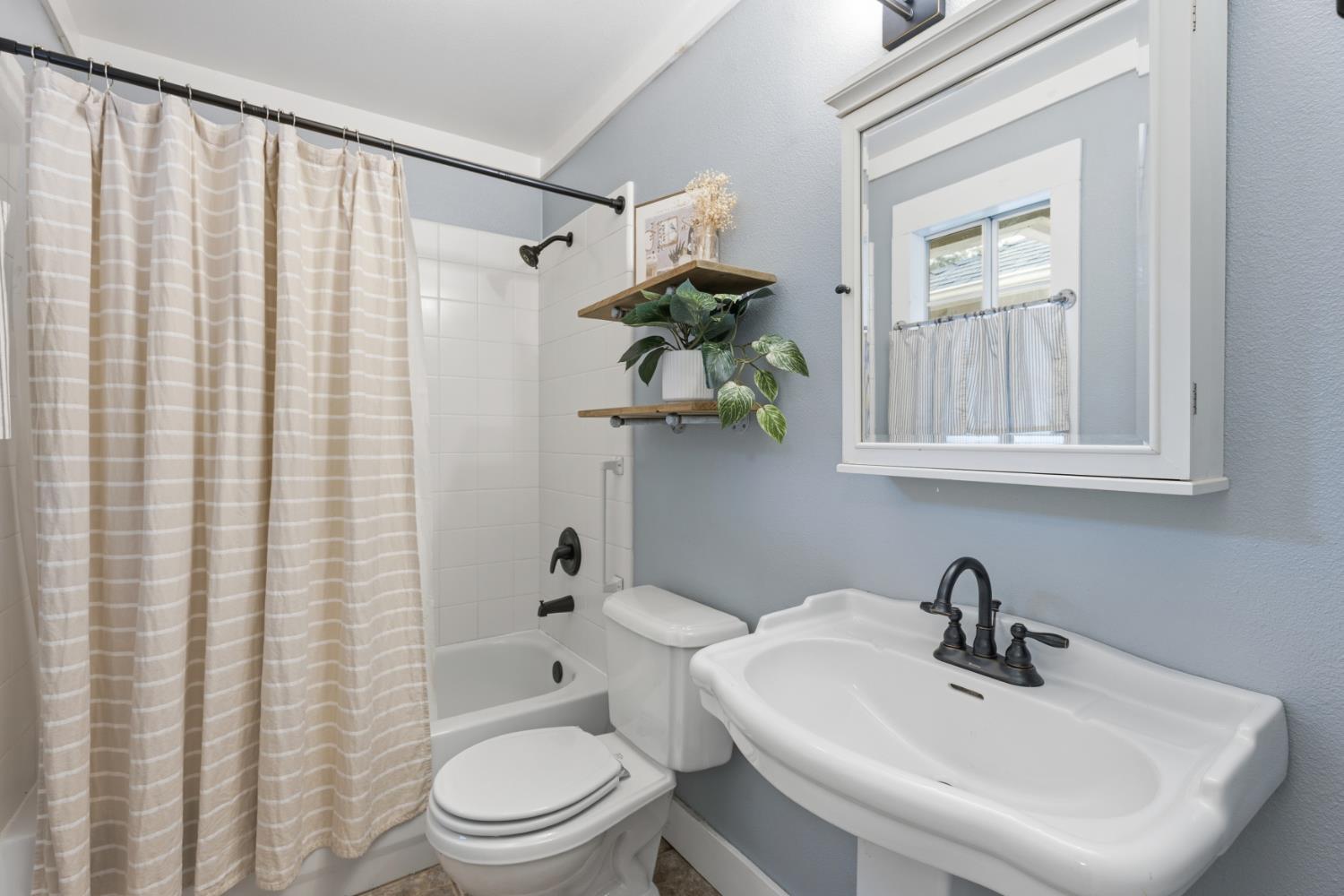 33515 River Knolls Lane