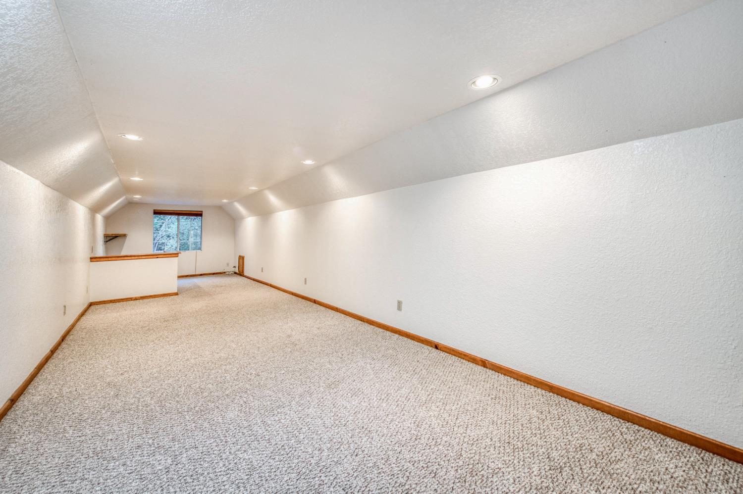 41800 Dogwood Rd