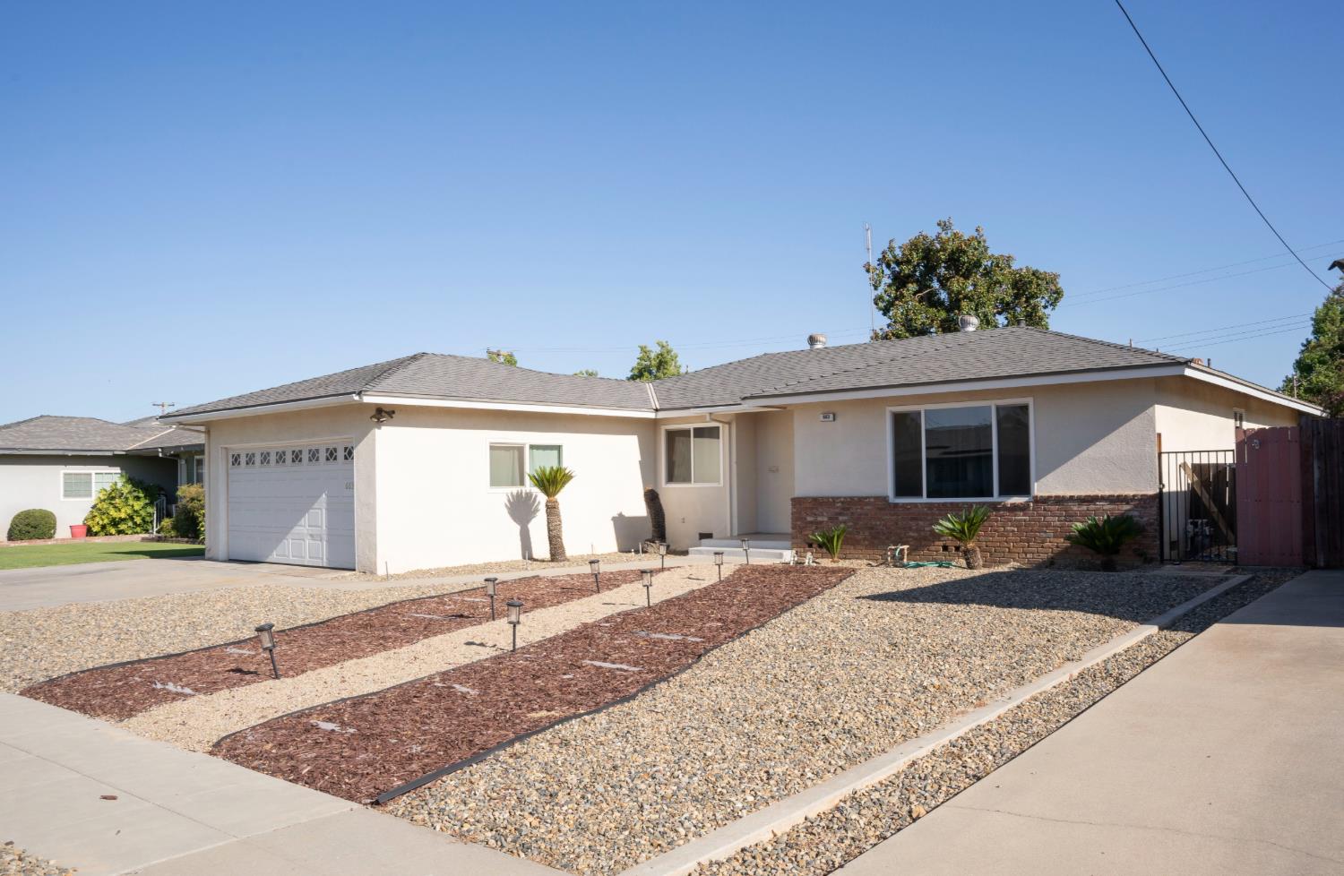 663 E Sample Avenue
