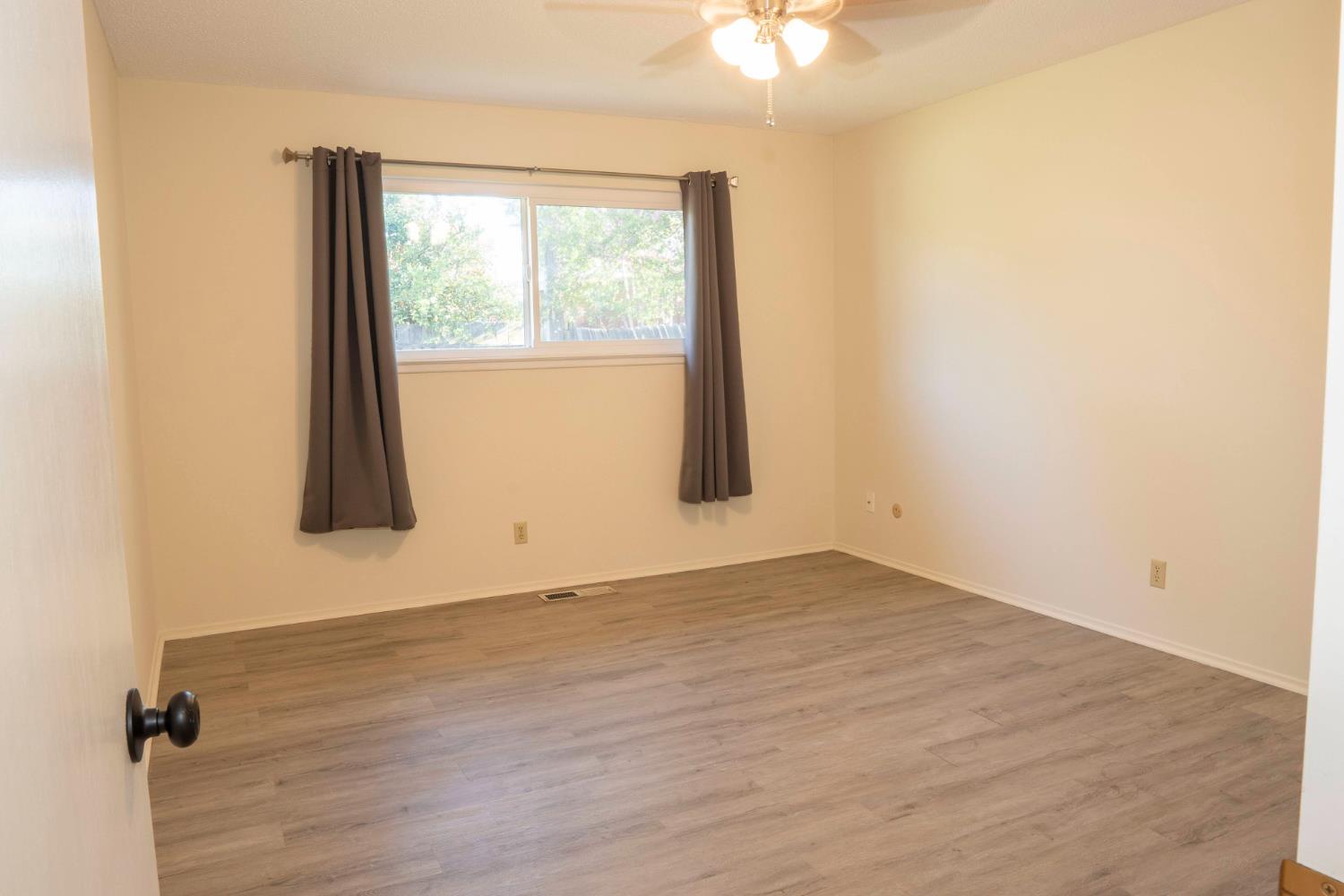 663 E Sample Avenue
