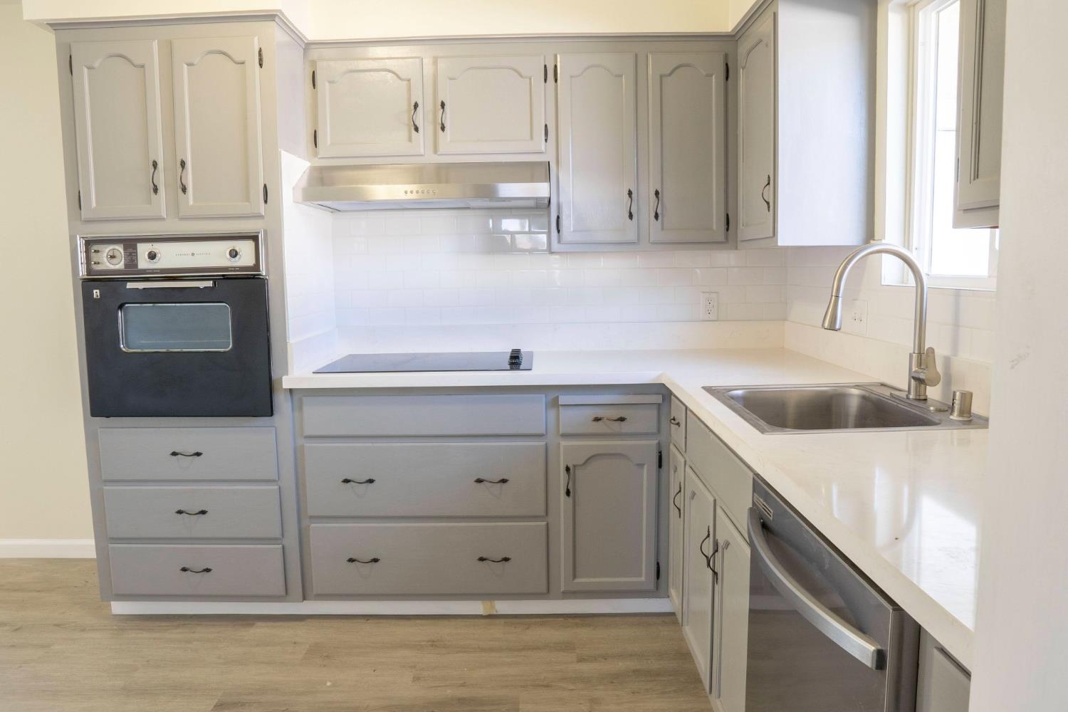 663 E Sample Avenue