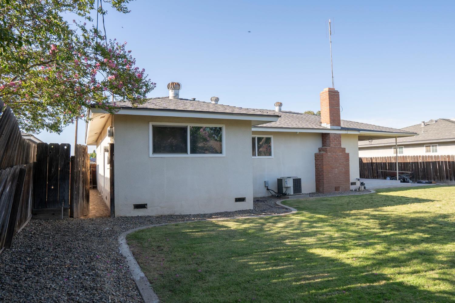 663 E Sample Avenue