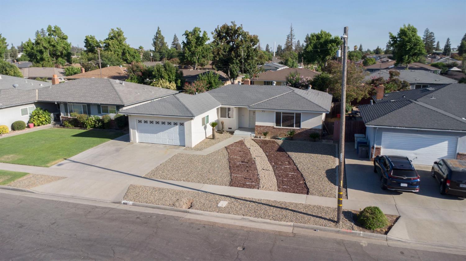 663 E Sample Avenue