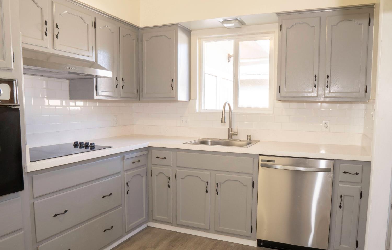 663 E Sample Avenue