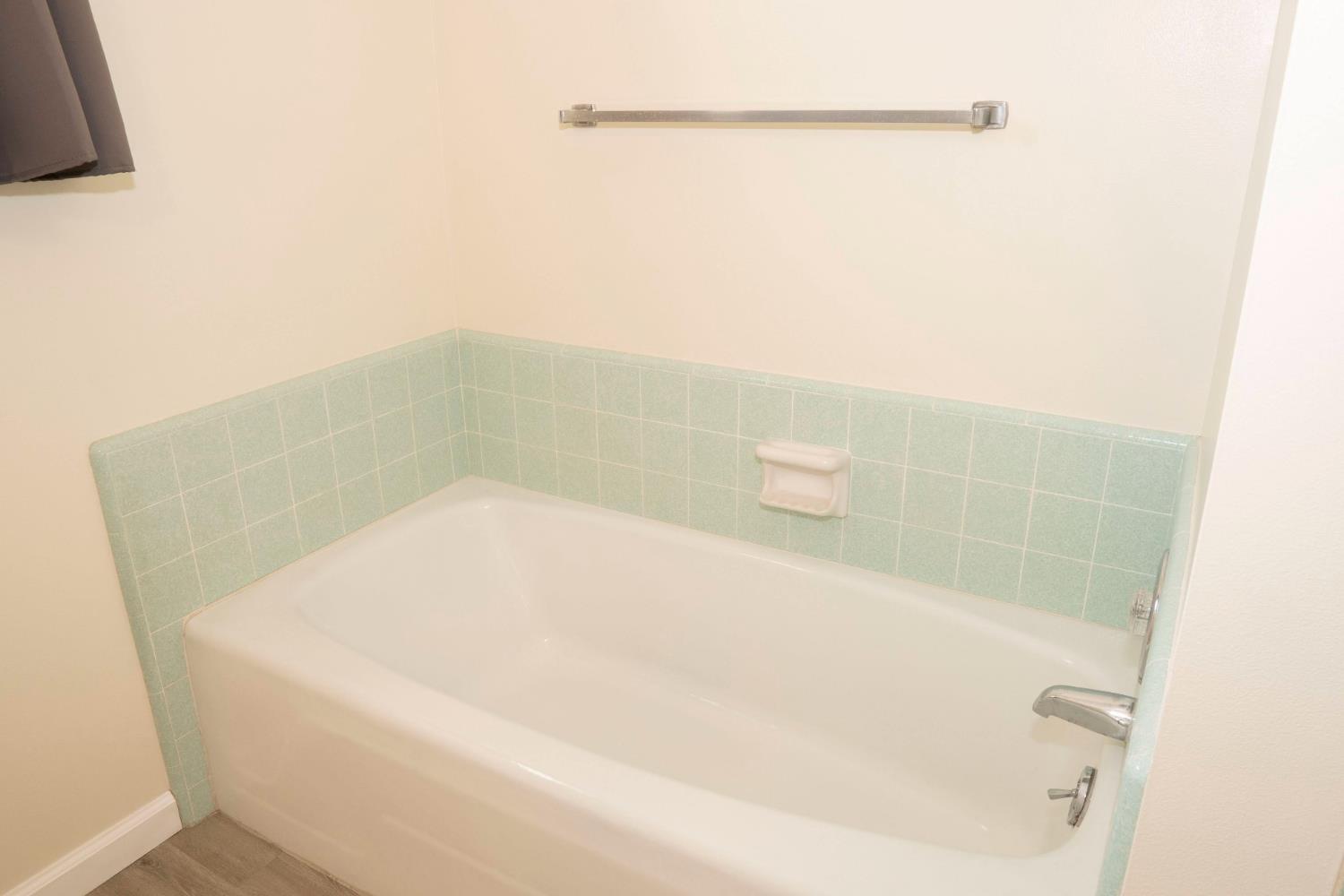 663 E Sample Avenue