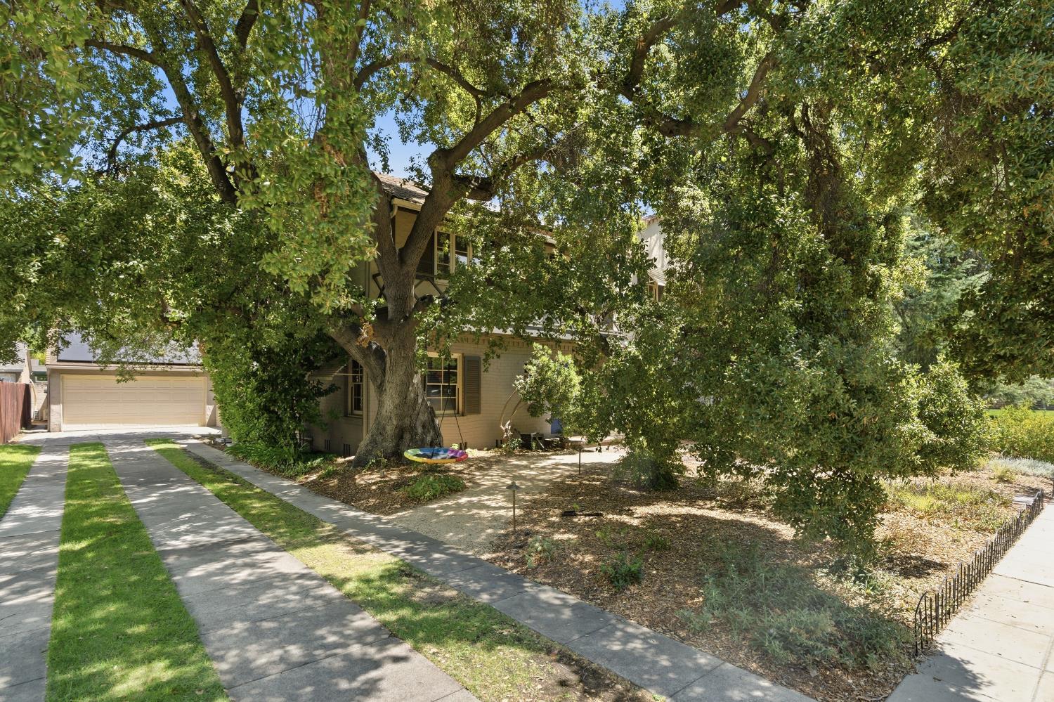 445 E Princeton Avenue