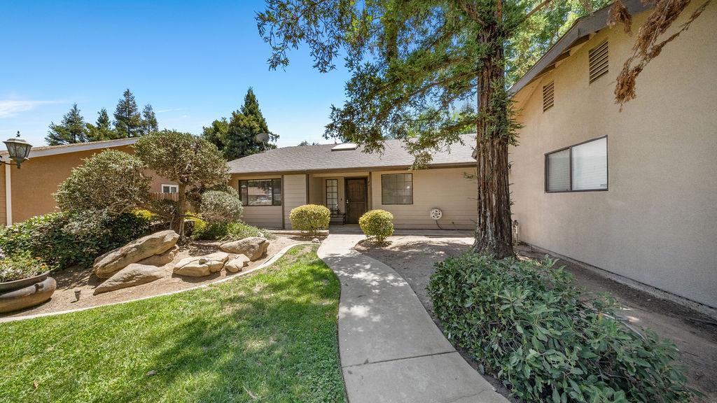 646 W Polson Avenue