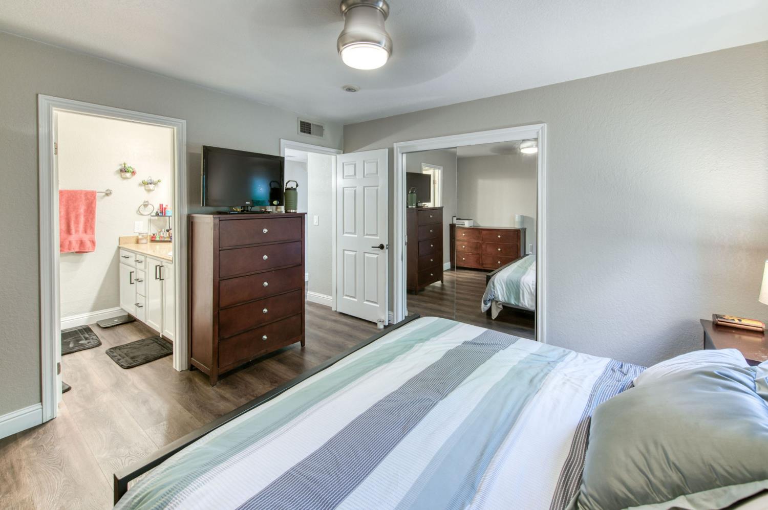 3703 W Bullard Avenue # 113