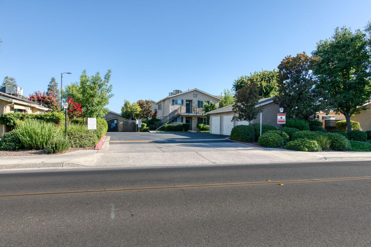 3703 W Bullard Avenue # 113