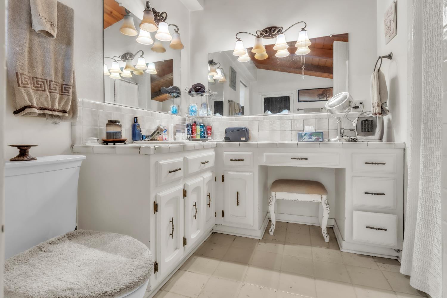 8043 Sunset Drive