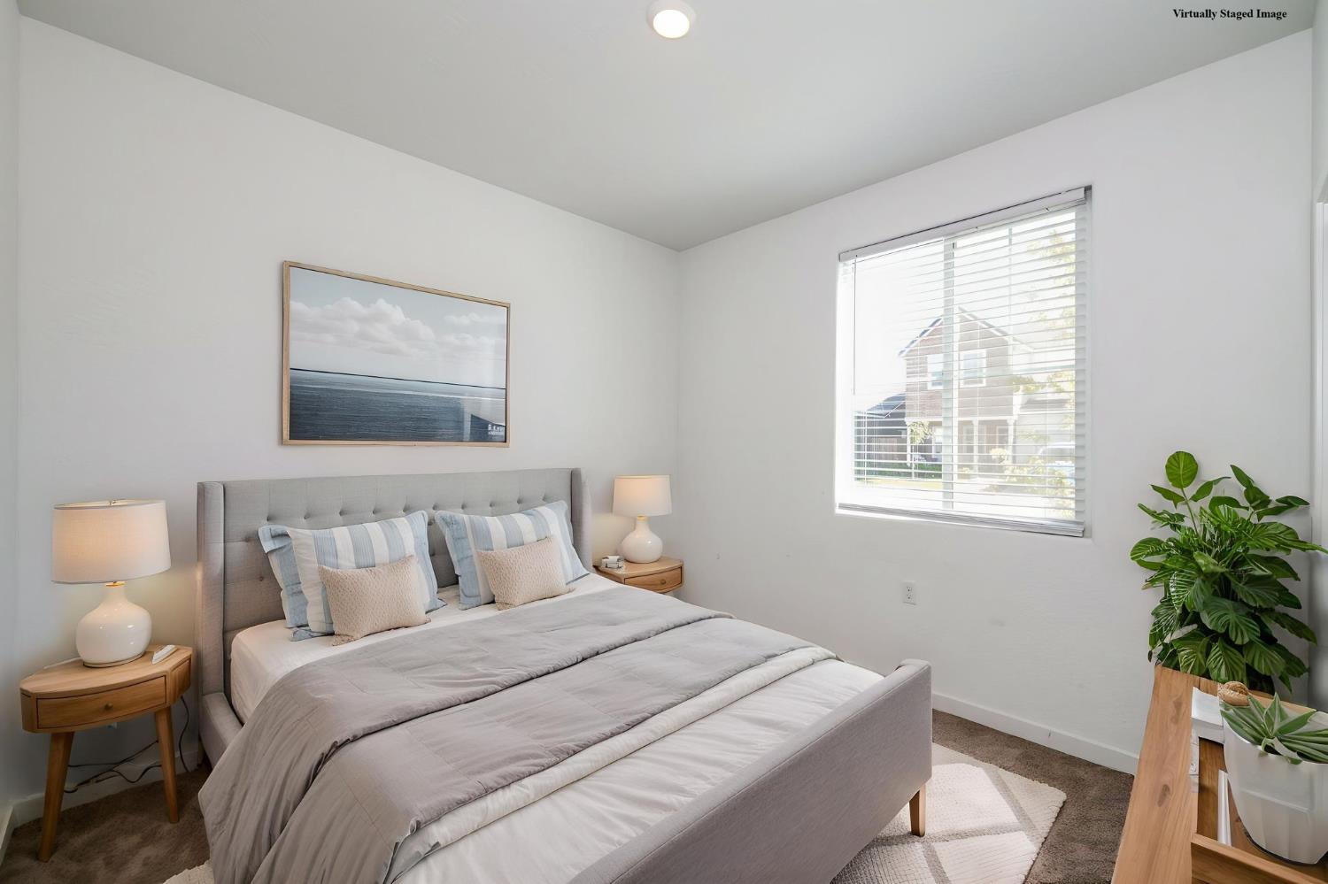 1069 Wolverton Way W