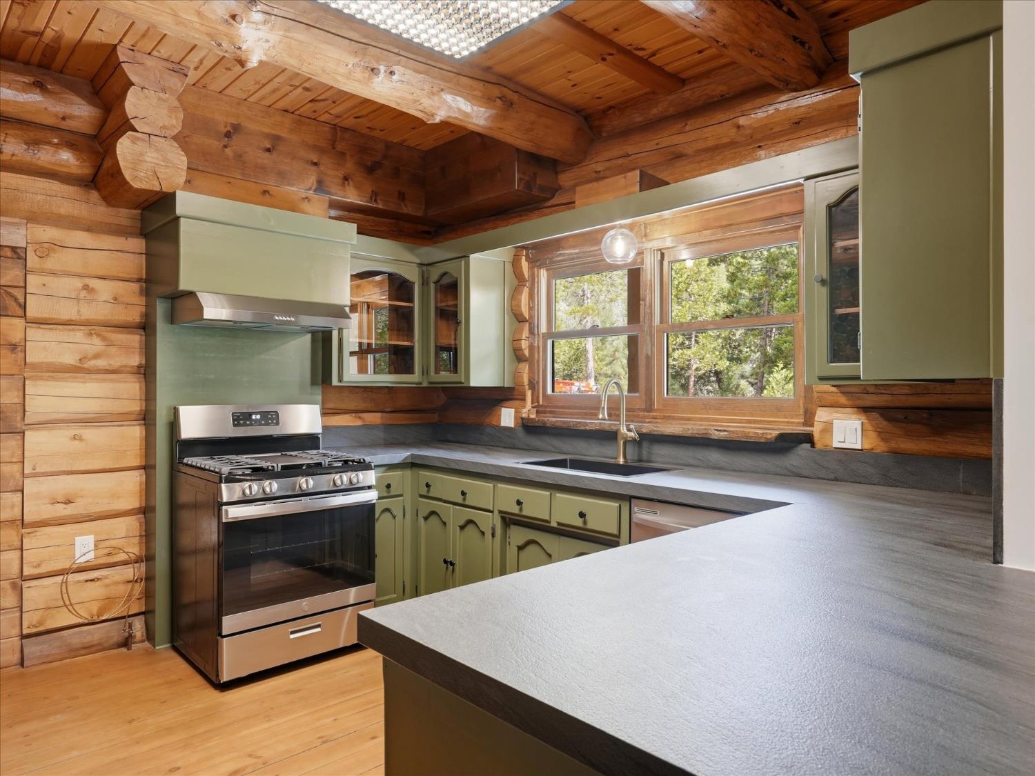 36488 Fine Gold Creek Drive