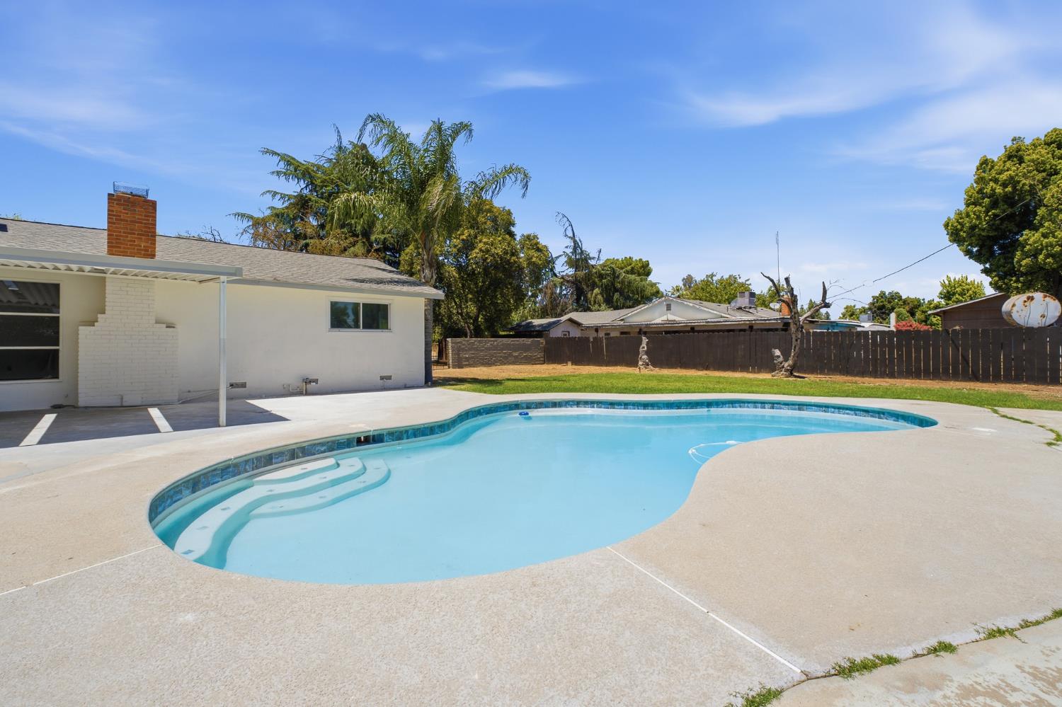 234 N Caesar Avenue