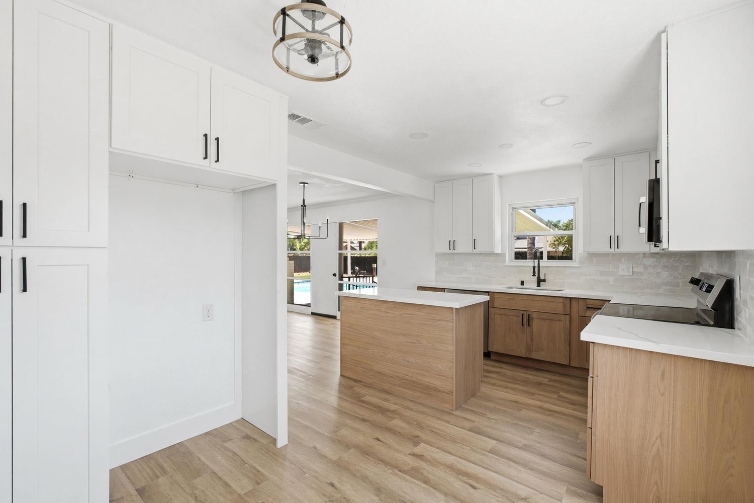 234 N Caesar Avenue