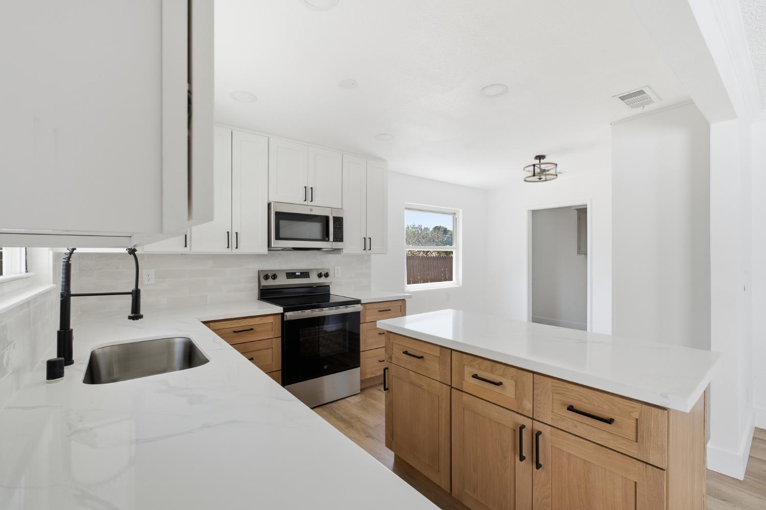 234 N Caesar Avenue
