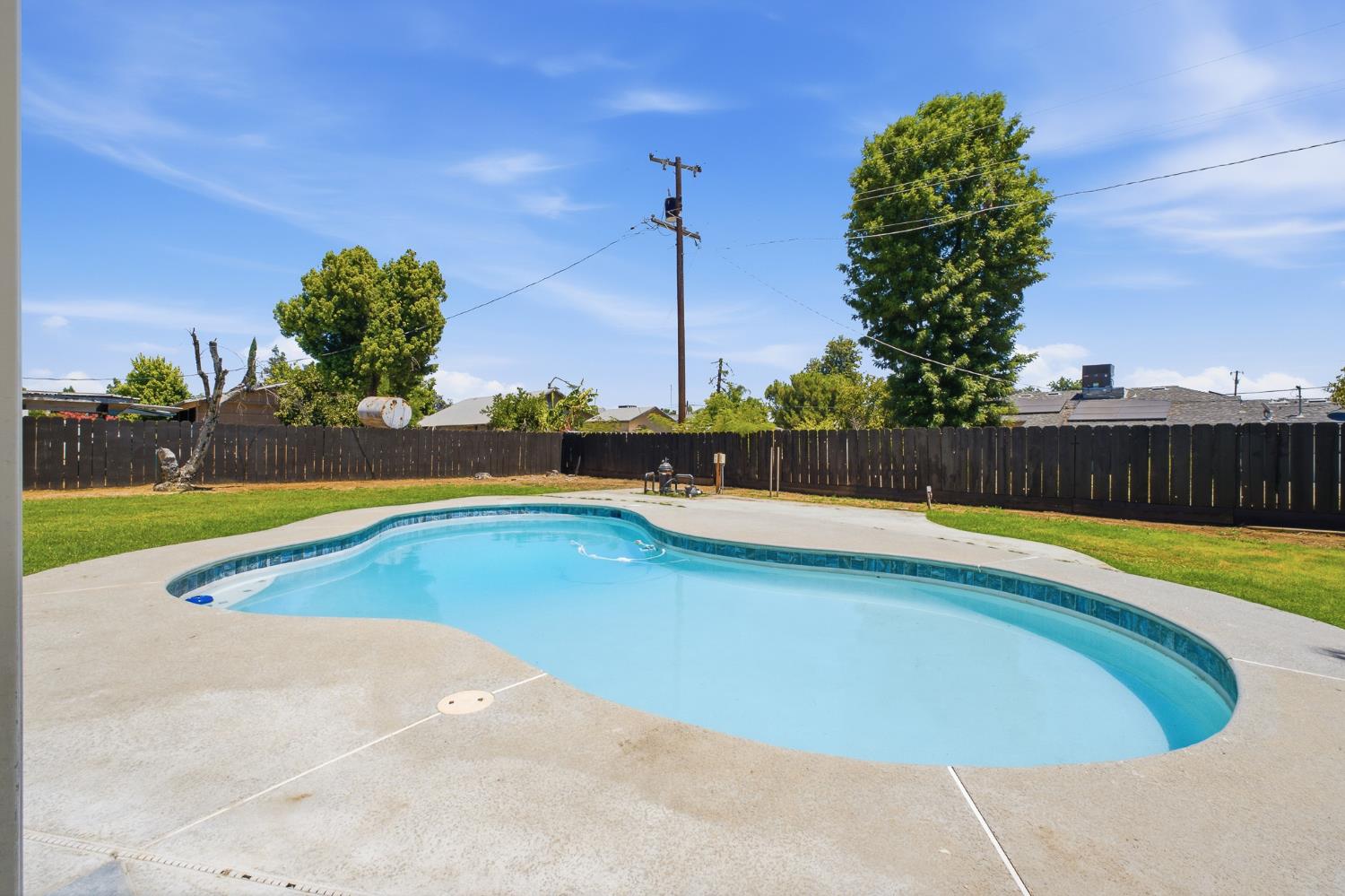 234 N Caesar Avenue
