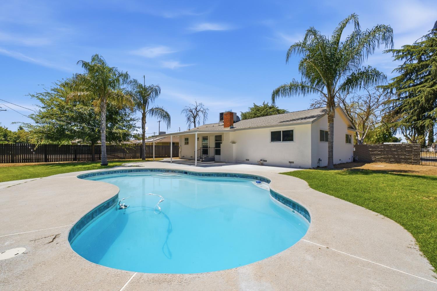 234 N Caesar Avenue