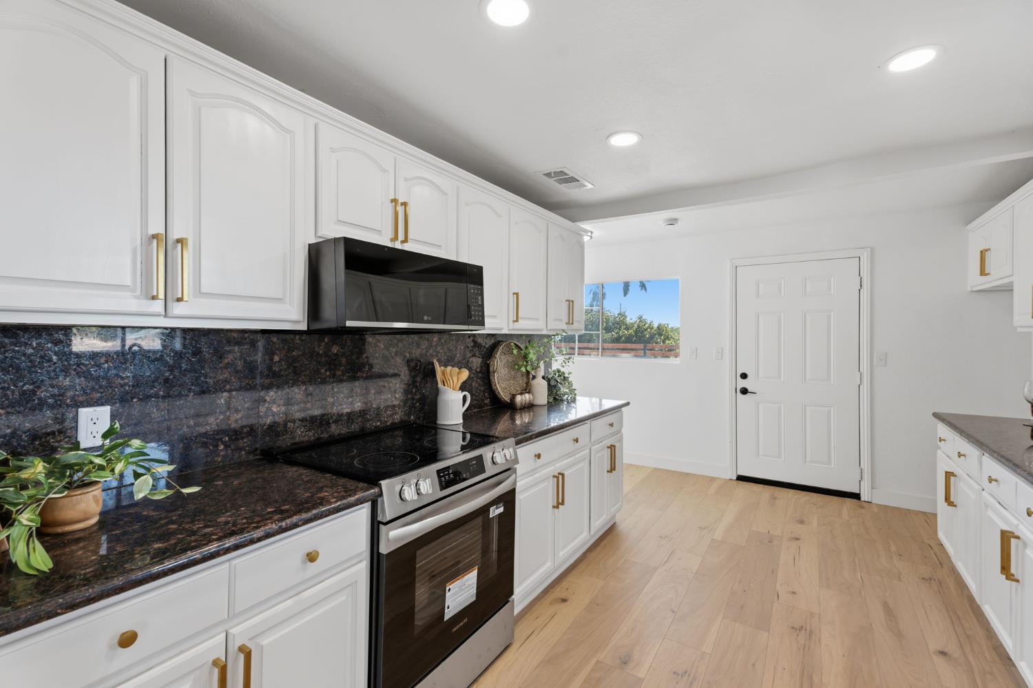 24309 Avenue 23 1/2