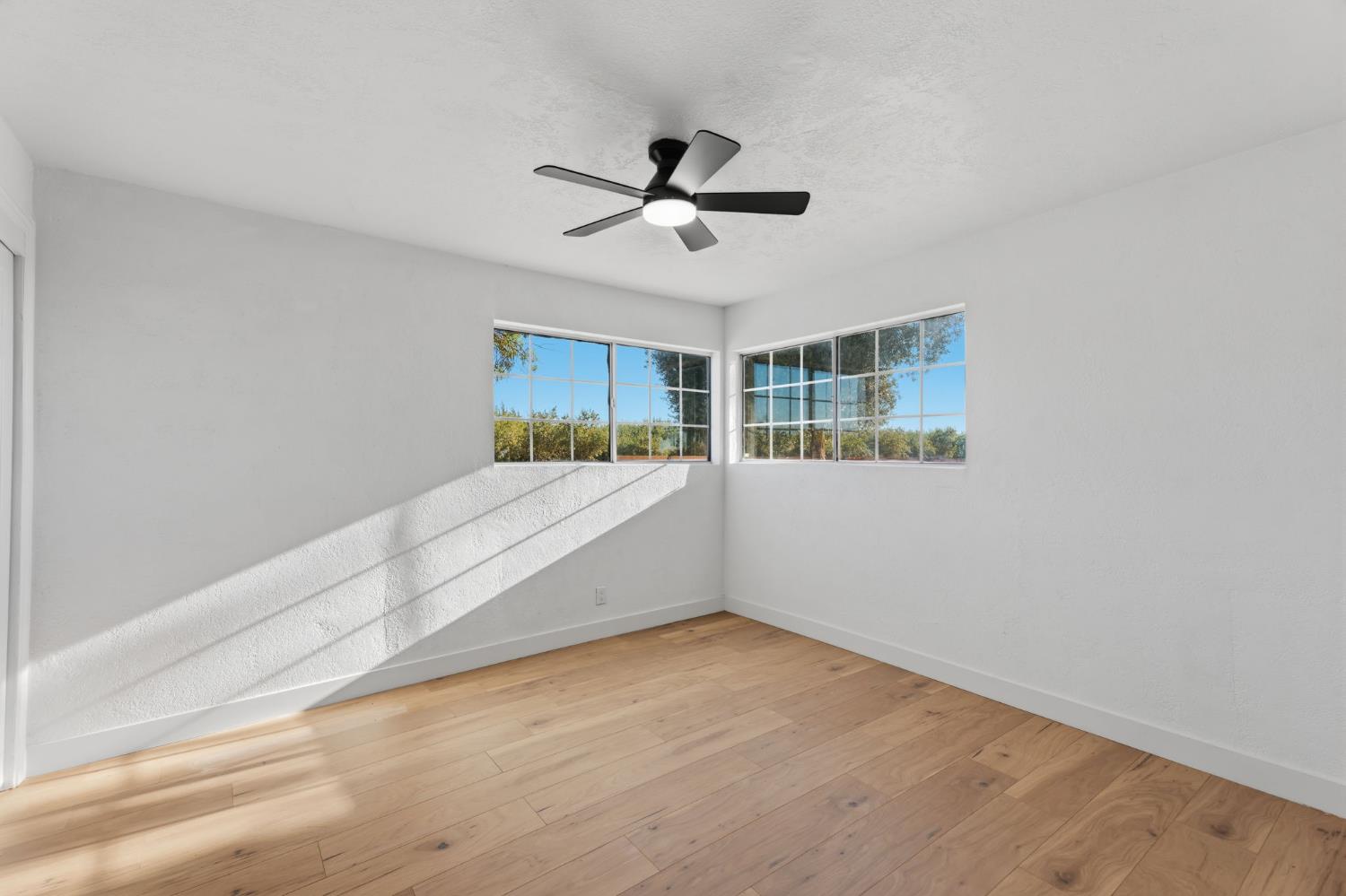 24309 Avenue 23 1/2